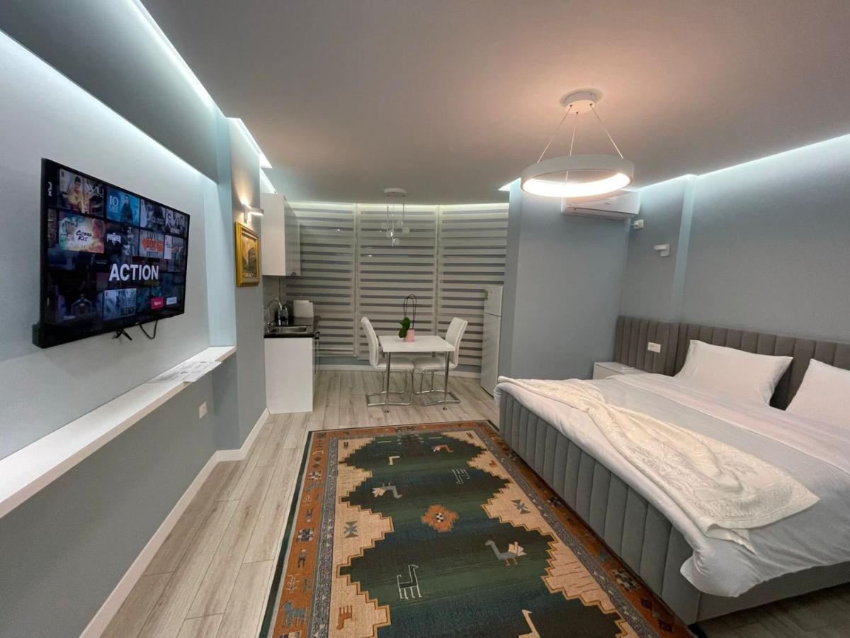 Comfort Apartment In City Center Tirana Exterior photo