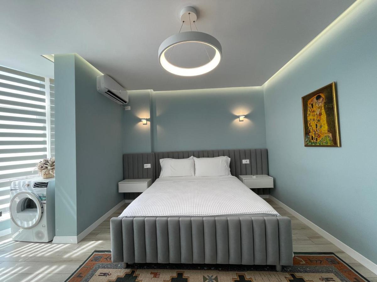 Comfort Apartment In City Center Tirana Exterior photo