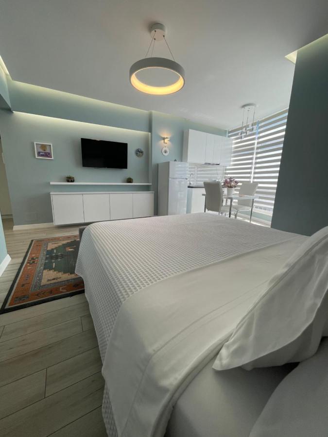 Comfort Apartment In City Center Tirana Exterior photo