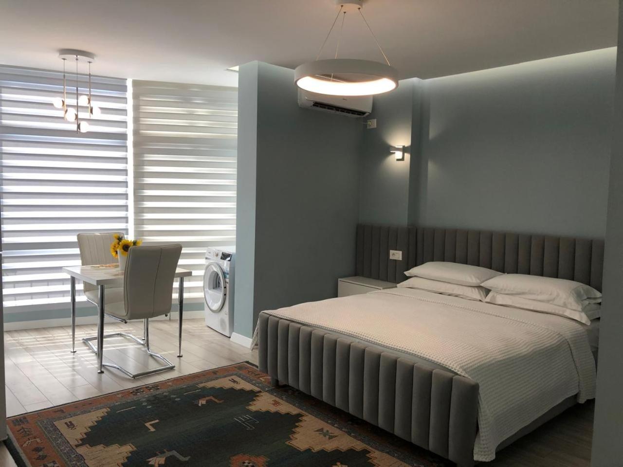 Comfort Apartment In City Center Tirana Exterior photo